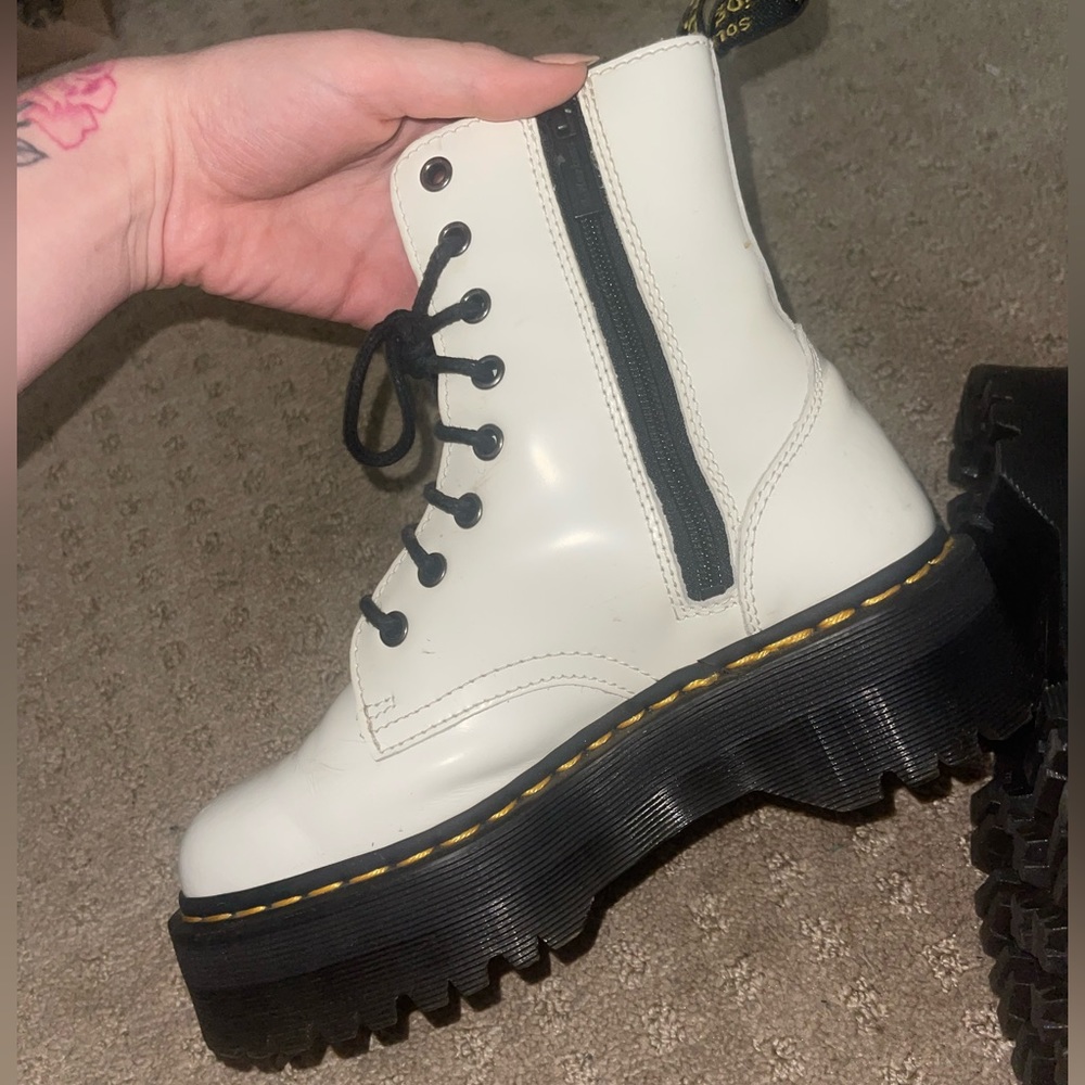 White platform Dr Martens Jaden